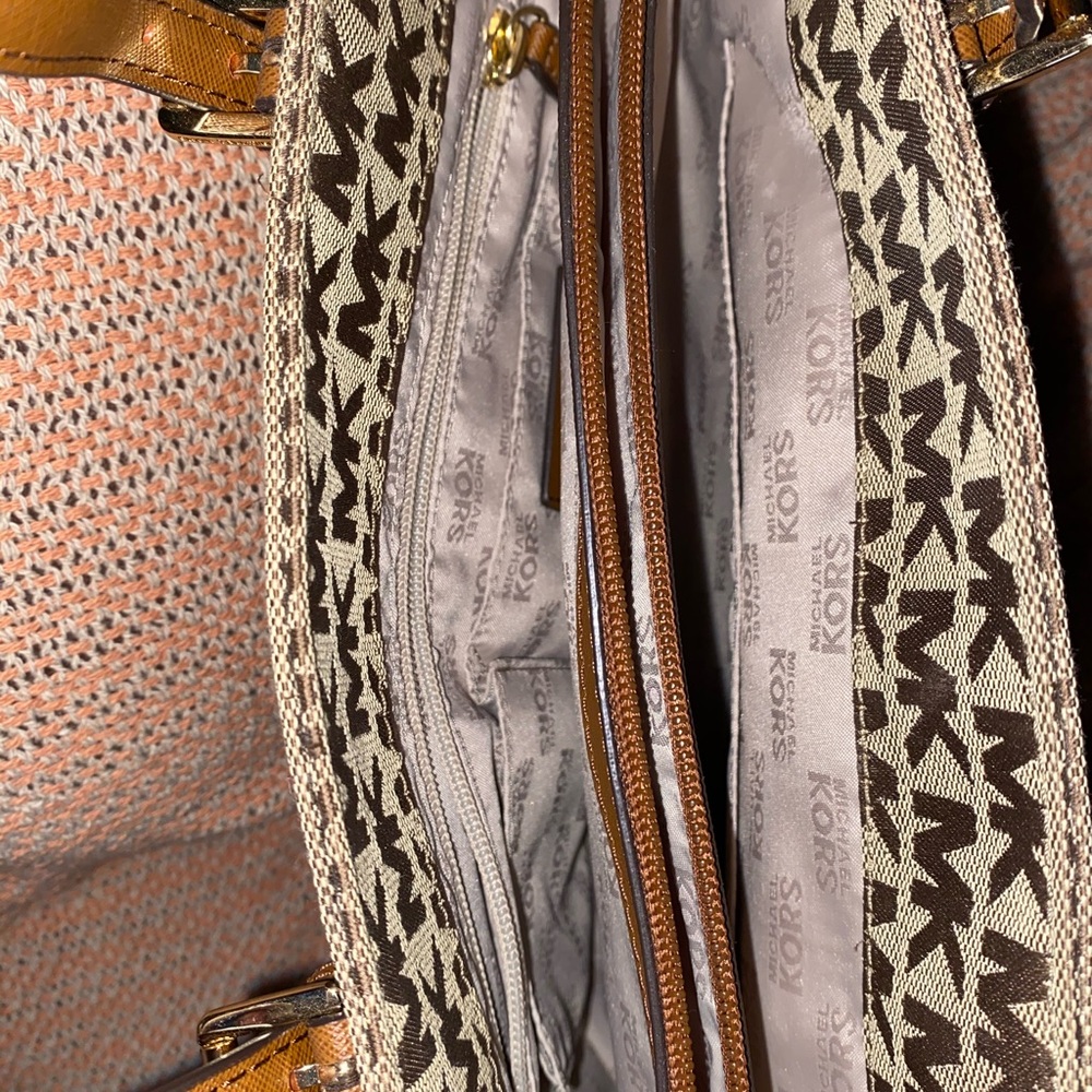 Michael Kors Handbag - Picture 6 of 13